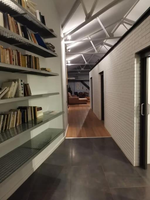 Casa Bajo El Acueducto Con Plaza De Garaje Segóvia Exterior foto